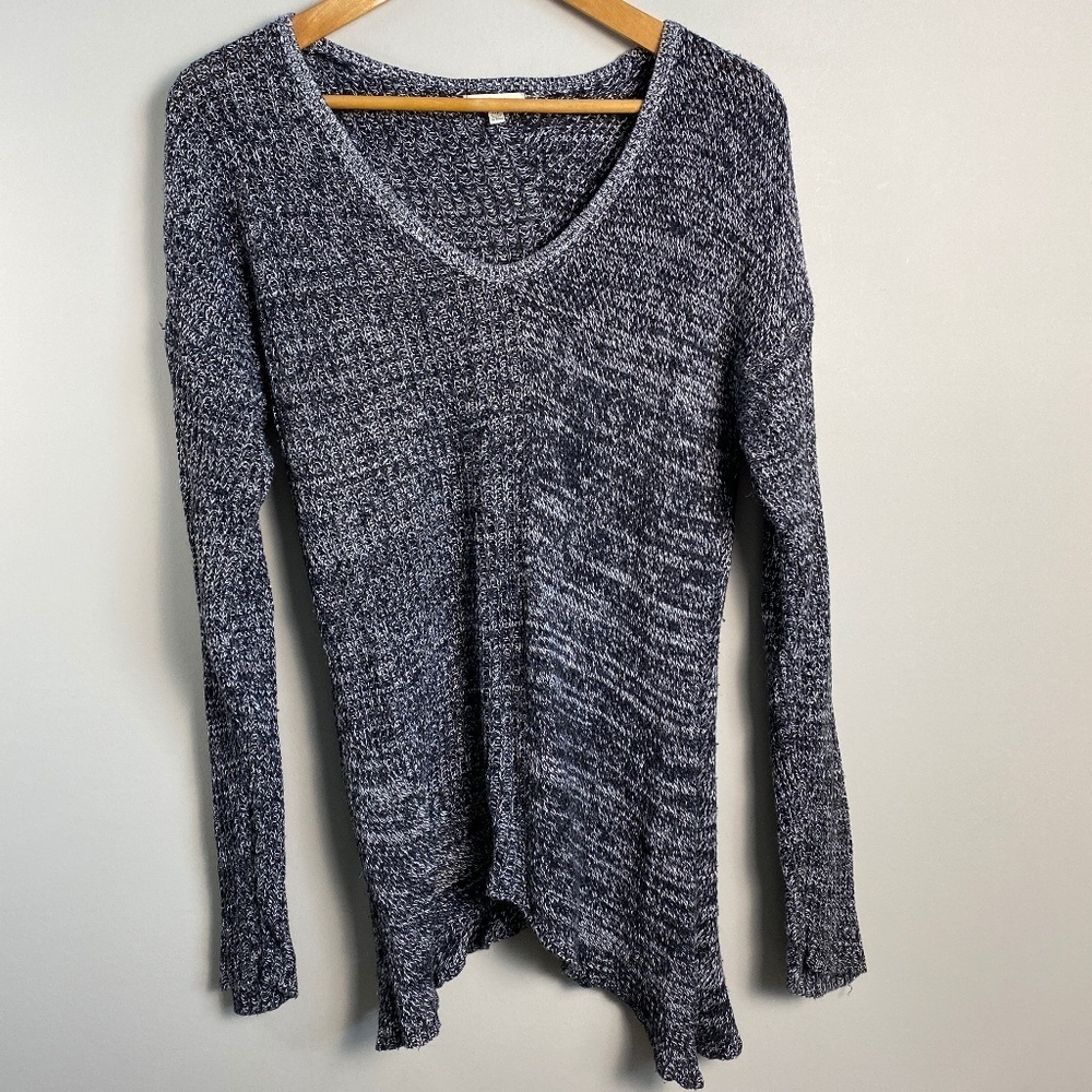 Calvin Klein Jeans Gray/Black Medium Weight Women's Knit Asymmetrical Sweater S‎